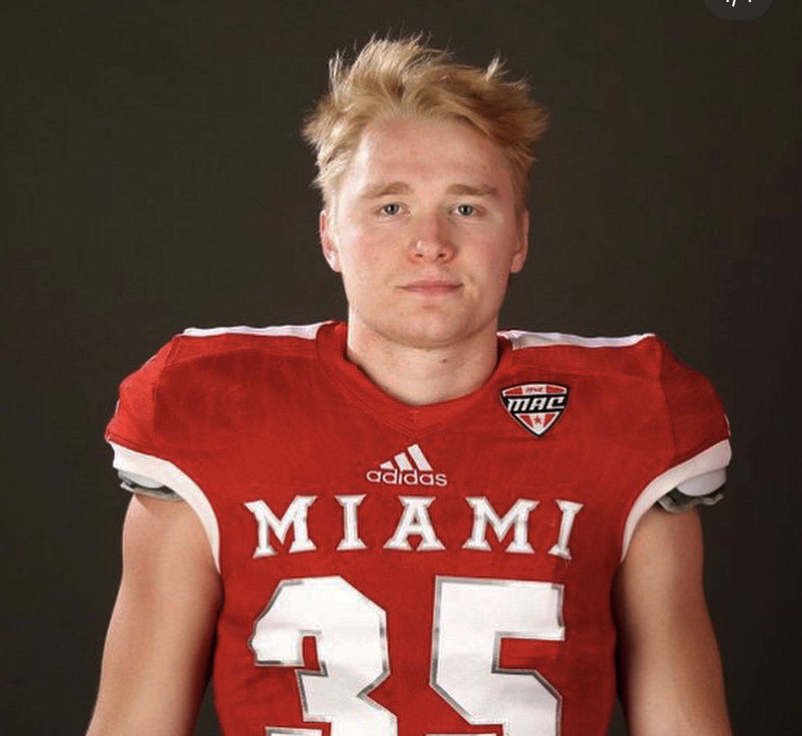CFB247's tweet photo. Zack Hazlett
Miami University, Quarterback 2016-2019 https://t.co/K7xtq0cGln