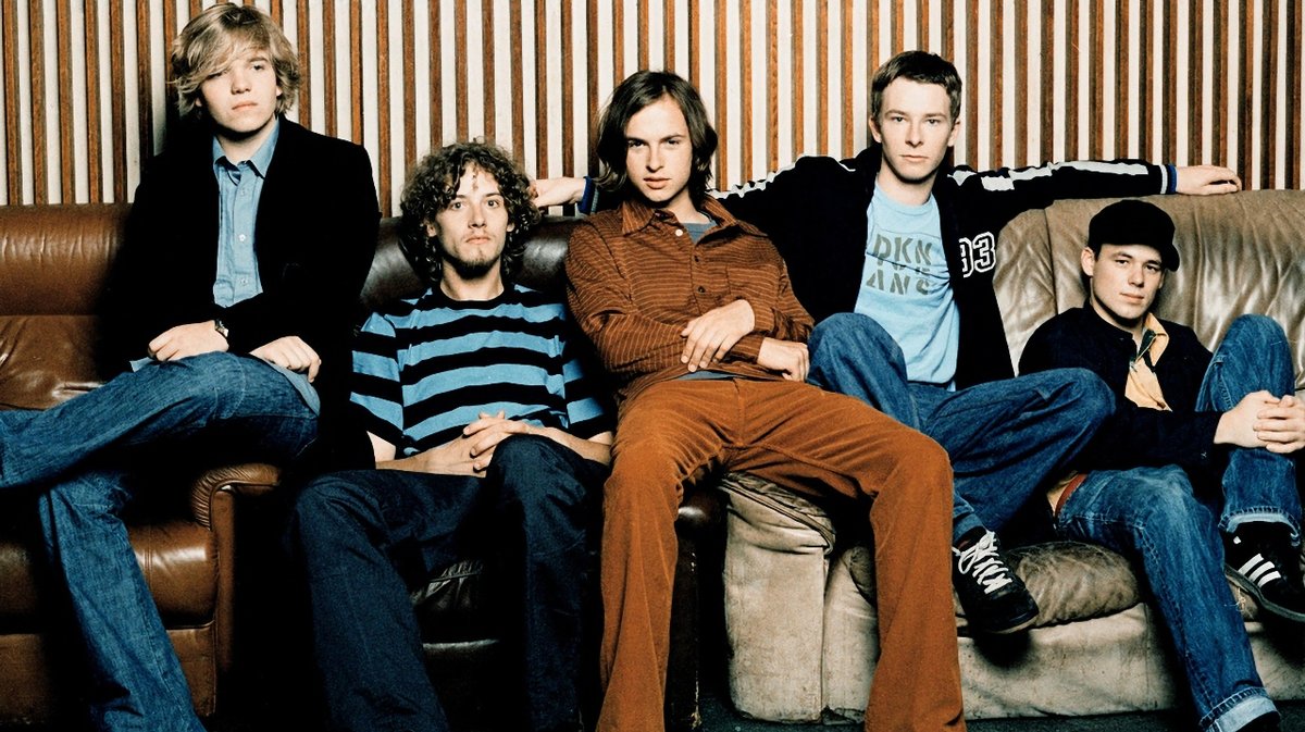 🎸 Der Doku-Dreiteiler eröffnet einen intimen Blick auf das Erwachsenwerden im Scheinwerferlicht, die verführerische Macht des Ruhms und die Schattenseiten der Öffentlichkeit.

#ECHT – #UnsereJugend (2023) läuft bis 21.11.24 in der #Mediathek von @ARDde: ardmediathek.de/video/echt-uns…