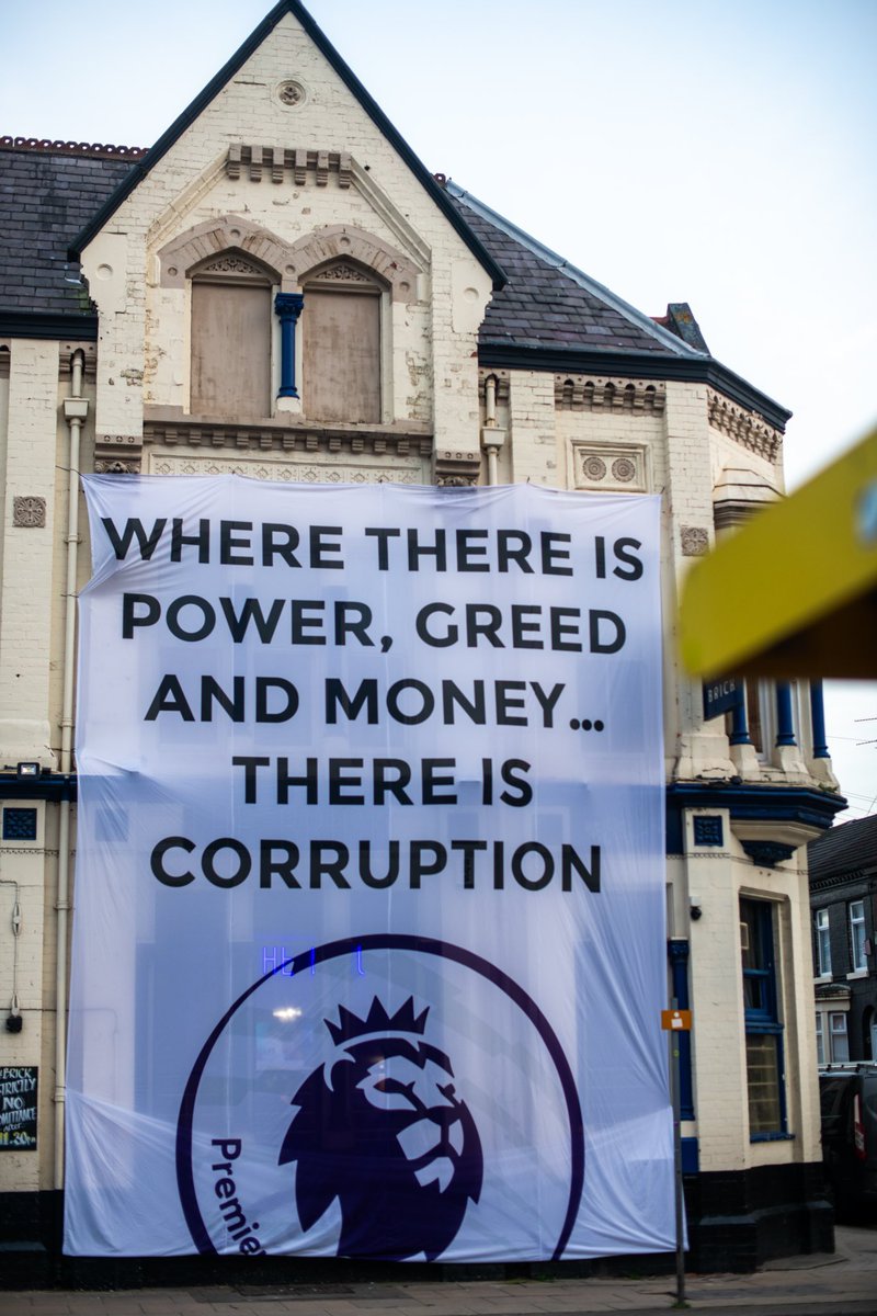 Now that's a statement! <a href="/premierleague/">Premier League</a> #UTFT 

📷 <a href="/TheGaryLambert/">Gary Lambert</a>