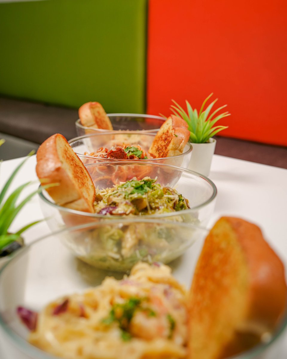 LFresqueria's tweet photo. Los sábados tenemos todas las pastas en especial 🍝🤪
—
—
☎️ 787-978-3053 / 787-209-4349
Abiertos hasta las 7pm! 🥑#EatBetterNotLess #Healthy #Lifestyle #LaFresqueria #JuiceBar #PokeBowls #Salads #DogFriendly https://t.co/18T9YE4obf