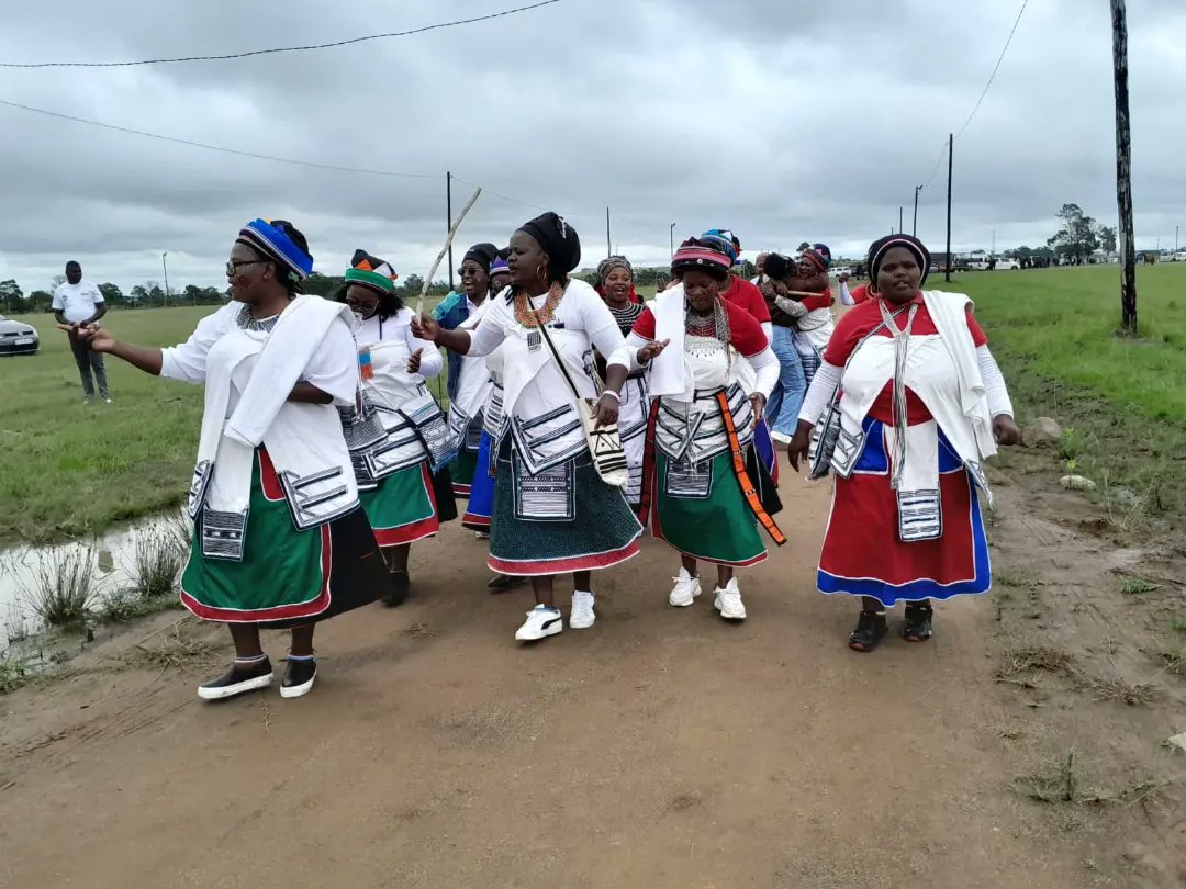 OfficialSASSA's tweet photo. Today, SASSA, together with @The_DSD and @nda_rsa ,was at Berlin, #BuffaloCityMetro in Eastern Cape to showcase their services and share helpful information meant to benefit clients #SASSACARES #BerlinNovember https://t.co/vW8lOmrxYo