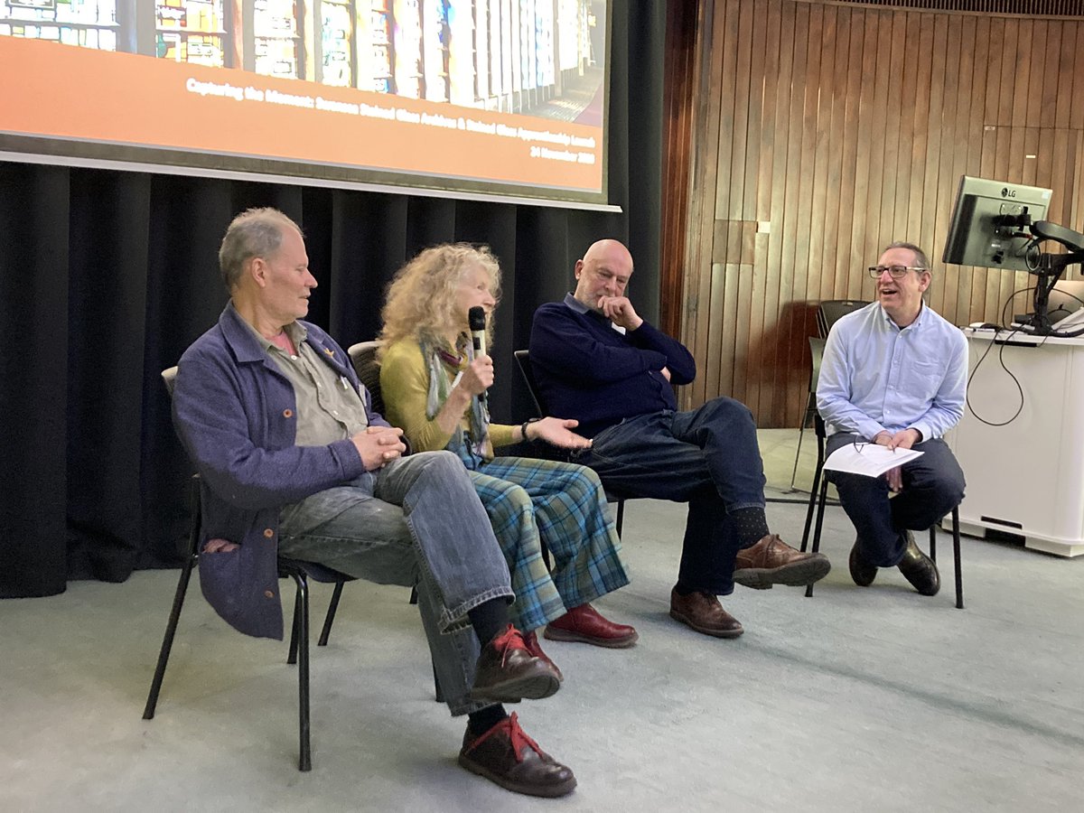 What a joy and privilege to hear these three in conversation! Rodney Bender, Amber Hiscott and Alex Belechenko discussing how they came to Swansea. Some great stories from history of Swansea College (as it was) @UWTSD #stainedglass #contemporaryglass
