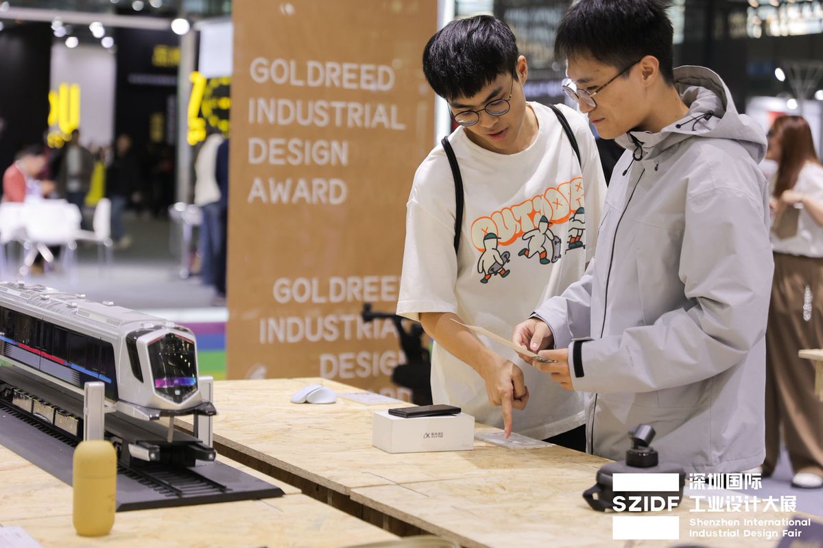 HIDC10's tweet photo. About 6,000 exhibition items are on display at the 11th Shenzhen International Industrial Design Fair (SZIDF), which opened at the Shenzhen Convention and Exhibition Center in Futian District on Thursday and will run until Sunday. Welcome to visit! 
https://t.co/m8PiTdNWmv https://t.co/pnRoulVAkX