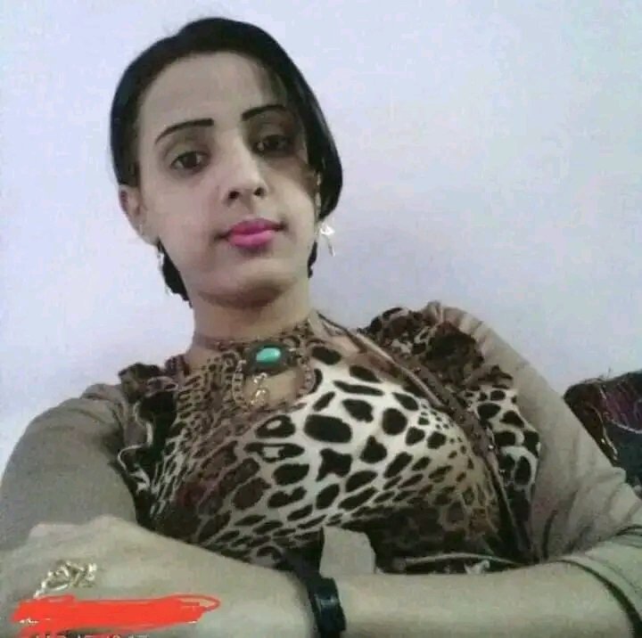 الي يحبني  يسوي تغريدات  الحين