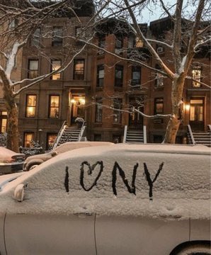 lanuykumvar's tweet photo. yılbaşını new york'ta geçirmek.. benim manifesting https://t.co/FTPIAERihN