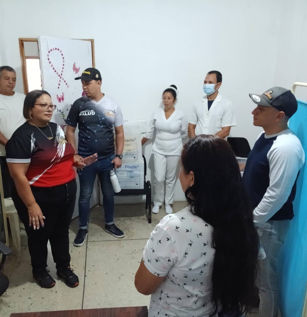 #Cojedes || El Servicio Médico de de <a href="/MercalOficial/">Mercal Oficial</a> de la entidad recibe dotación de insumos médicos, destinados a la atención de los trabajadores.
#TodosSíPorElE5equibo