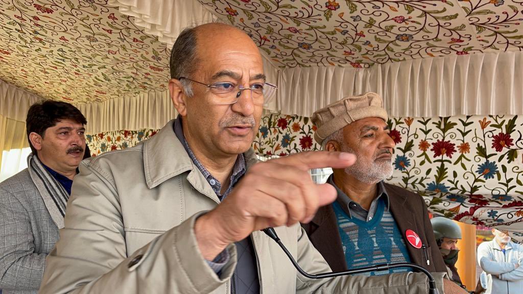 SamirIqbal_'s tweet photo. Today at sumbal Sonawari @JKNC_ convention.
#Halhihalha.
#jknczindabad. https://t.co/5SfwvtAlQP