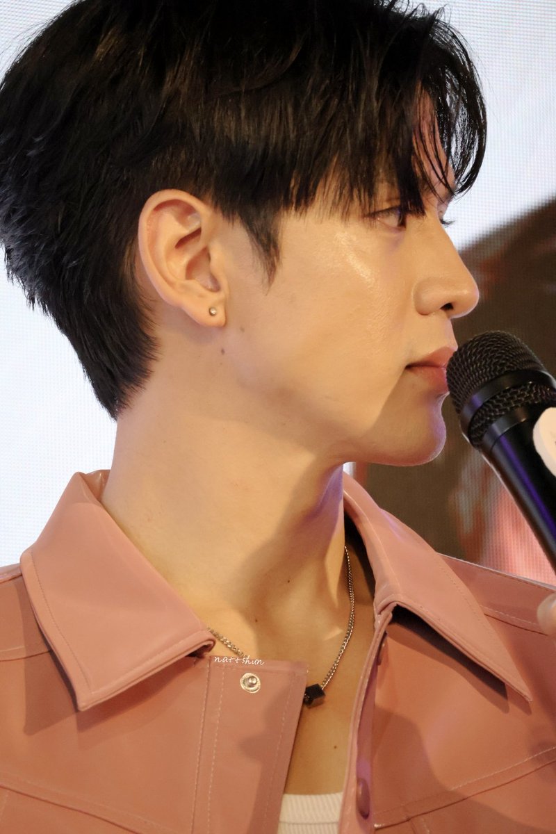 แอร้ยยยยยยย ปัดไม่ปัดด มาสคาร่าเนี่ยยย

JamFilm x SWISSE
#BrightenYourDayJamFilm