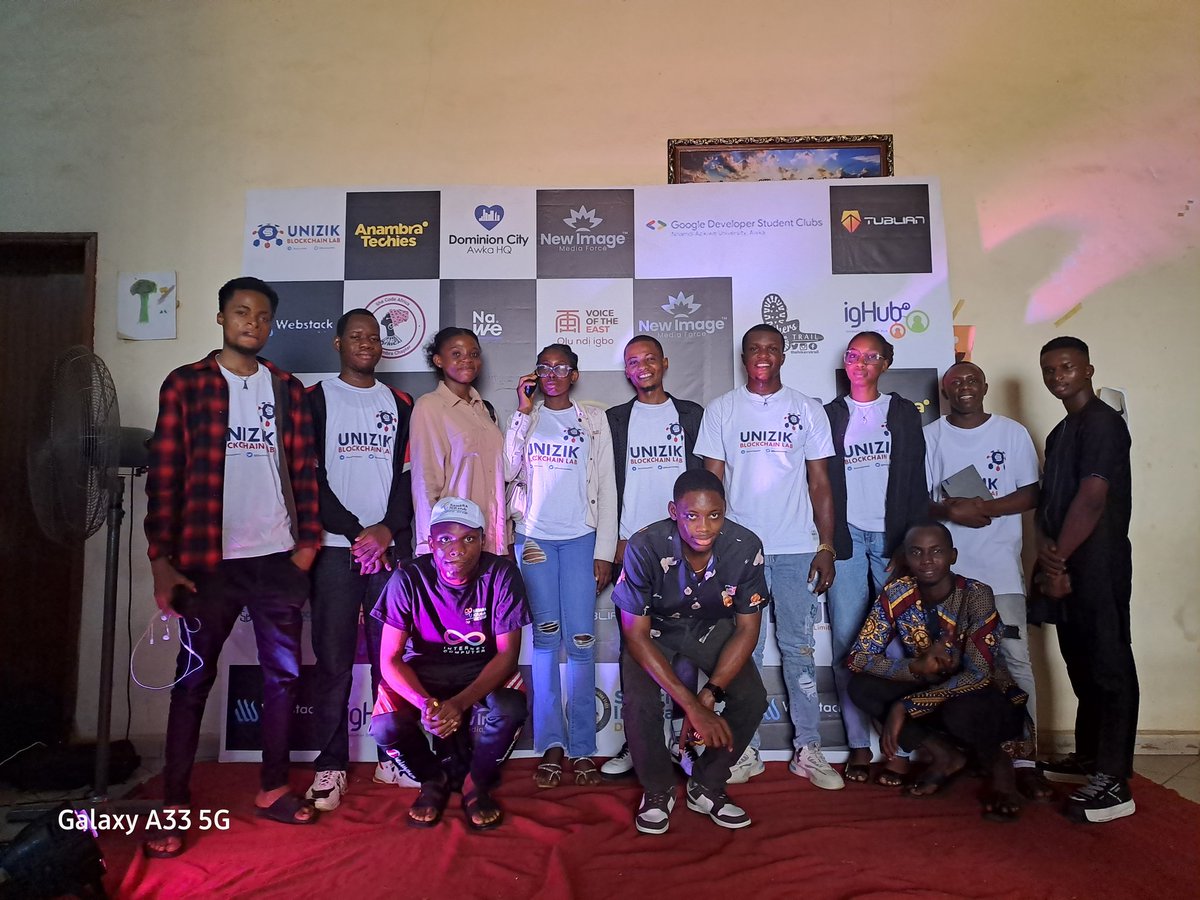 TrinixDesigns's tweet image. Thrilled to have attended TechCon Anambra Event 2023 as a team!🚀 
Engaging discussions,  a vibrant community of innovators. Grateful for the insights gained and connections made. The future looks exciting! 💻🔍
#TechInnovation #Networking #TechConAnambra23 #TheNextWave2023