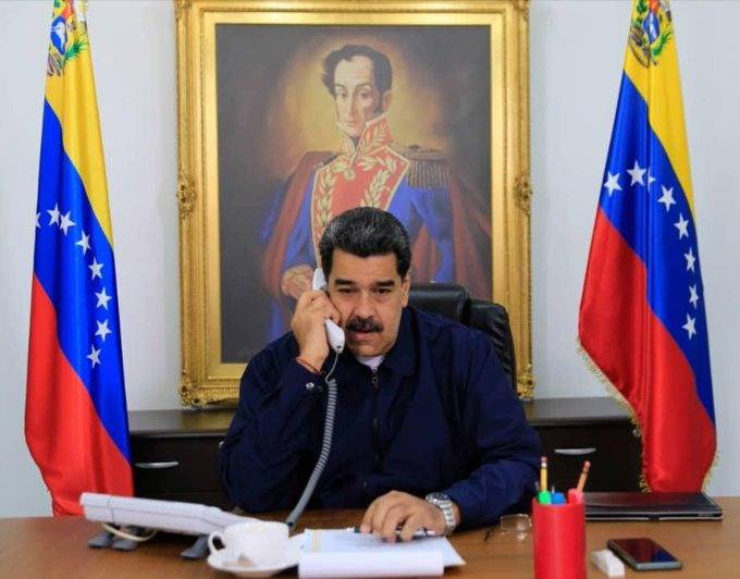 #NotiMippCI 📰🗞️| Presidente <a href="/NicolasMaduro/">Nicolás Maduro</a> reitera denuncia contra la ExxonMobil que pretende impedir el referéndum del 3D. Lea más. ▶️ acortar.link/gRyvwB
#TodosSíPorElE5equibo
