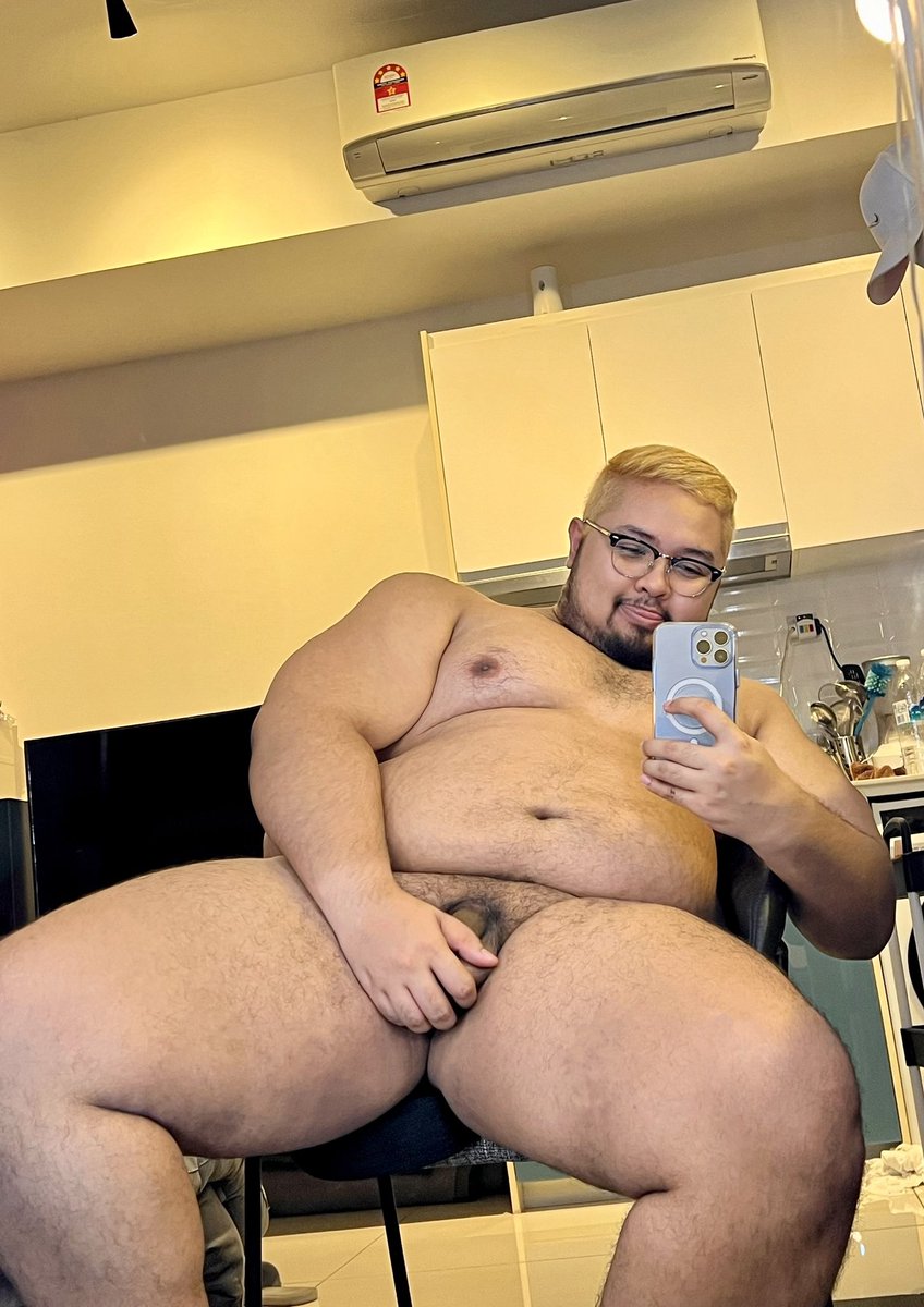 Super Saiyan Super Horny … suck me pls | หัวบนสีทอง หัวล่างสีชมพู อมไหมงับ 🍆💦🤤 IG : pond_thbear