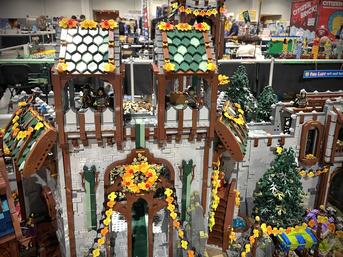 NeedMoBricks's tweet photo. Fall Castle Festival built by @MW_Builders, on display at @Brickworld Chicago in June 2023.

Awesome castle for any season! 👍🏻👍🏻

#NeedMoBricks #LEGO #BrickworldChicago #BrickworldChicago2023 #Castle #LEGOCastle #LEGOPhoto #Fall #AFOLCommunity #AFOL https://t.co/Ymi5ji1VhB