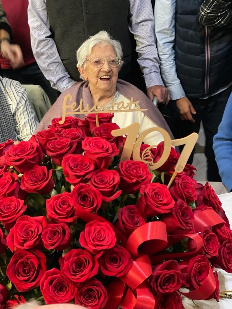 Per moolts anys Àvia Tataio!!!