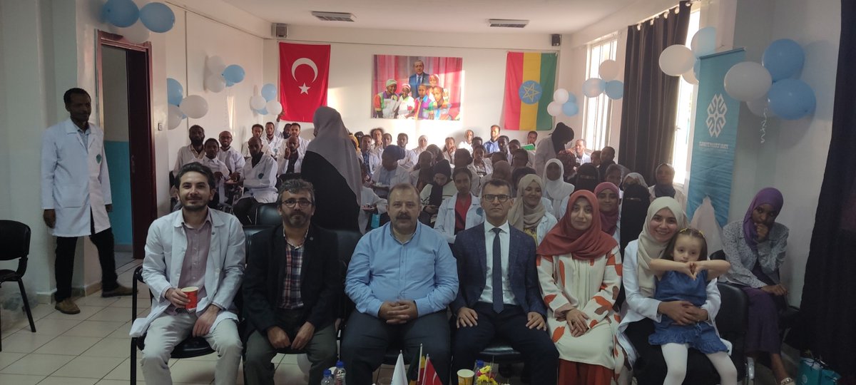 ETmaarif's tweet photo. The Int.Maarif Schools of Ethiopia Harar Branch  celebrated today;
"Teachers' Day".
The program features a range of beautiful musical poems in Turkish, English, and other languages.
 #MAARIFETHIOPIA

@TMaarifVakfi
@fdremoe
@aacaebc https://t.co/m3OCdroLdN