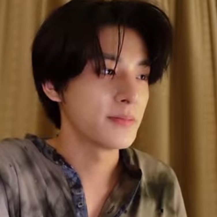 คนที่หล่อขนาดนี้ โตพอจะเป็นแฟนพี่ได้ยังครับ