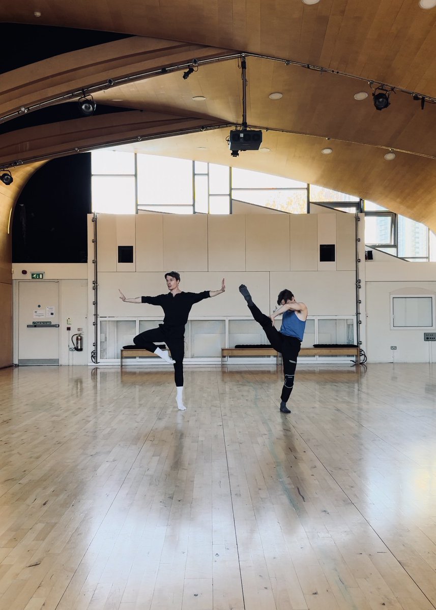 TheBalletTwins's tweet photo. Nutcracker?? Nahh.. been there done that 😉
#creation #rehearsal #choreography #concept https://t.co/QYPxUVOkrf