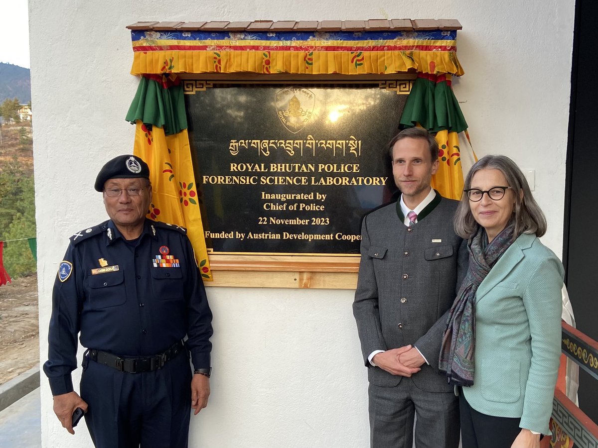 AmbWieserIndia's tweet image. 🇦🇹🇧🇹Very pleased to attend inauguration of national #ForensicScienceLaboratory with Hon’ble Chief of Police. Financed by 🇦🇹Development Cooperation under its 
Legal Sector Programme, this will speed up and improve criminal justice system. @AustrianDev