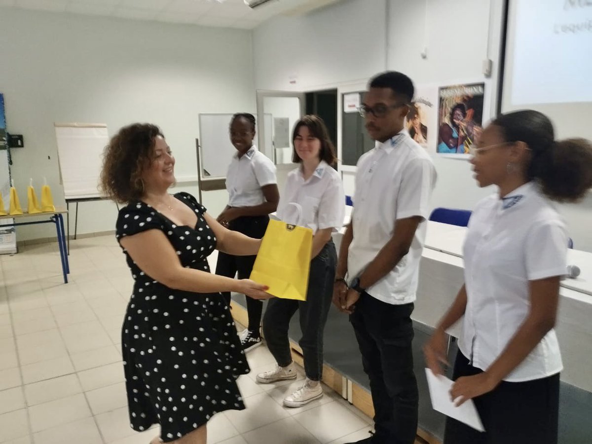 Lycée Polyvalent Victor Anicet tweet media