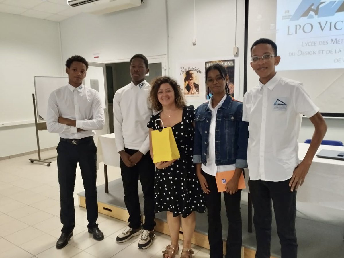 Lycée Polyvalent Victor Anicet tweet media