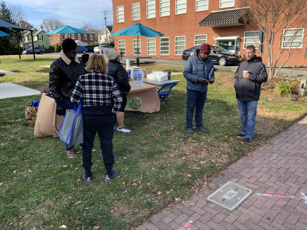 lrlmarketonmain's tweet image. There’s still time to head down here to the Laurel Quill Lot at 378 Main Street! We’ll be here to around Noon, so pick up your #SmallBusiness passport book, shop our local businesses and get your passports stamped to enter to win prizes! #ShopSmallShopLocal