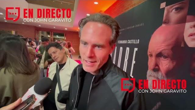 El actor #ErikHayser APOYA a su ESPOSA #FernandaCastillo en el #estreno de #ElPadre en #TeatroFernandoSoler 
MIRA LO QUE DIJO 👉🏽▶️
youtu.be/9G5IZ5KMOeA?si…