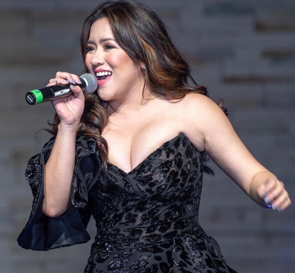 Happy happy Birthday <a href="/LoveAQuinto/">Angeline Quinto</a>!! I love you and I miss you 💚 Thank you for inspiring us!