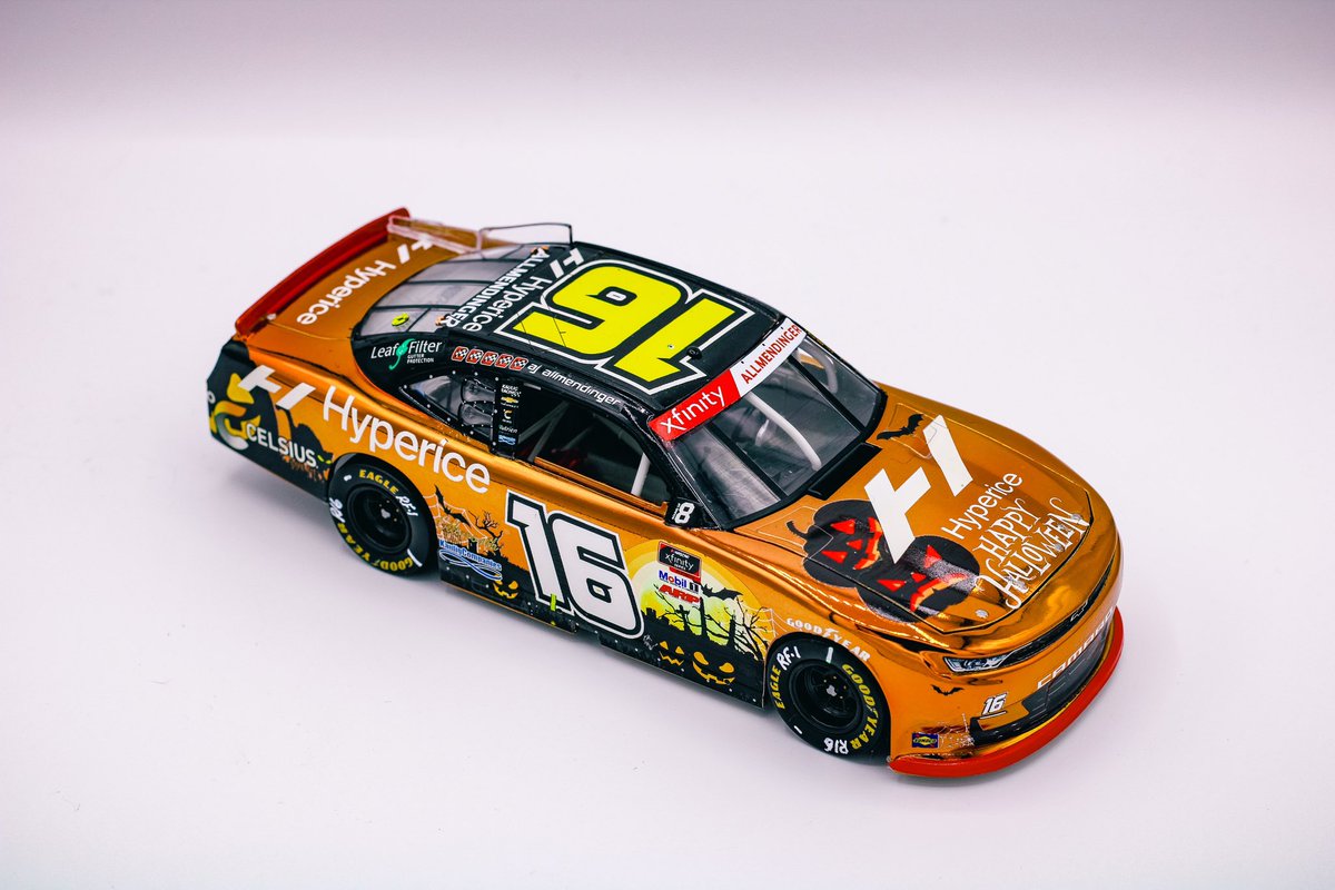 ColtonManich's tweet photo. Here is a cool one. @AJDinger color chrome door number custom https://t.co/aW2ouGKIzP