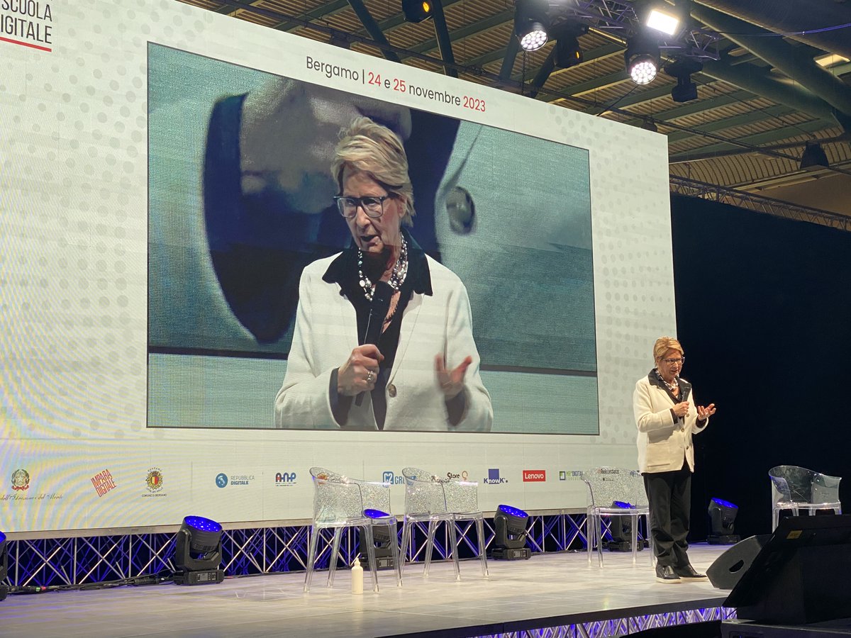 Si avvia alla conclusione l'edizione 2023 degli #StatiGeneraliScuolaDigitale dopo le sessioni parallele e gli ultimi panel, tanti i temi trattati che ci porteranno alla prossima edizione. Grazie a tutti!