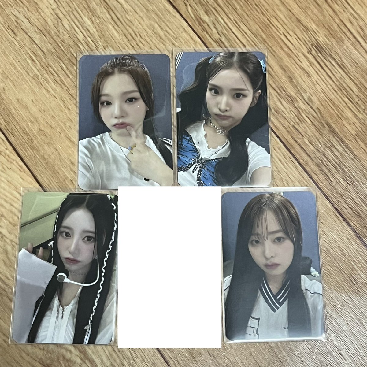 _didehrPwjd0's tweet photo. 에이디야 왜불러 공카 스트리밍 이벤트 당첨 포카 양도 합니다

개별 5.0

디엠 or https://t.co/jz5viRHyya

연수 서원 세나 채은 승채 에이디야 ADYA  Yeonsu Seowon Sena Chaeeun Seungchae 포카 미공포 앨범 포카 양도 WTS SELL BENEFIT PC PHOTOCARD https://t.co/INLAWzkze7