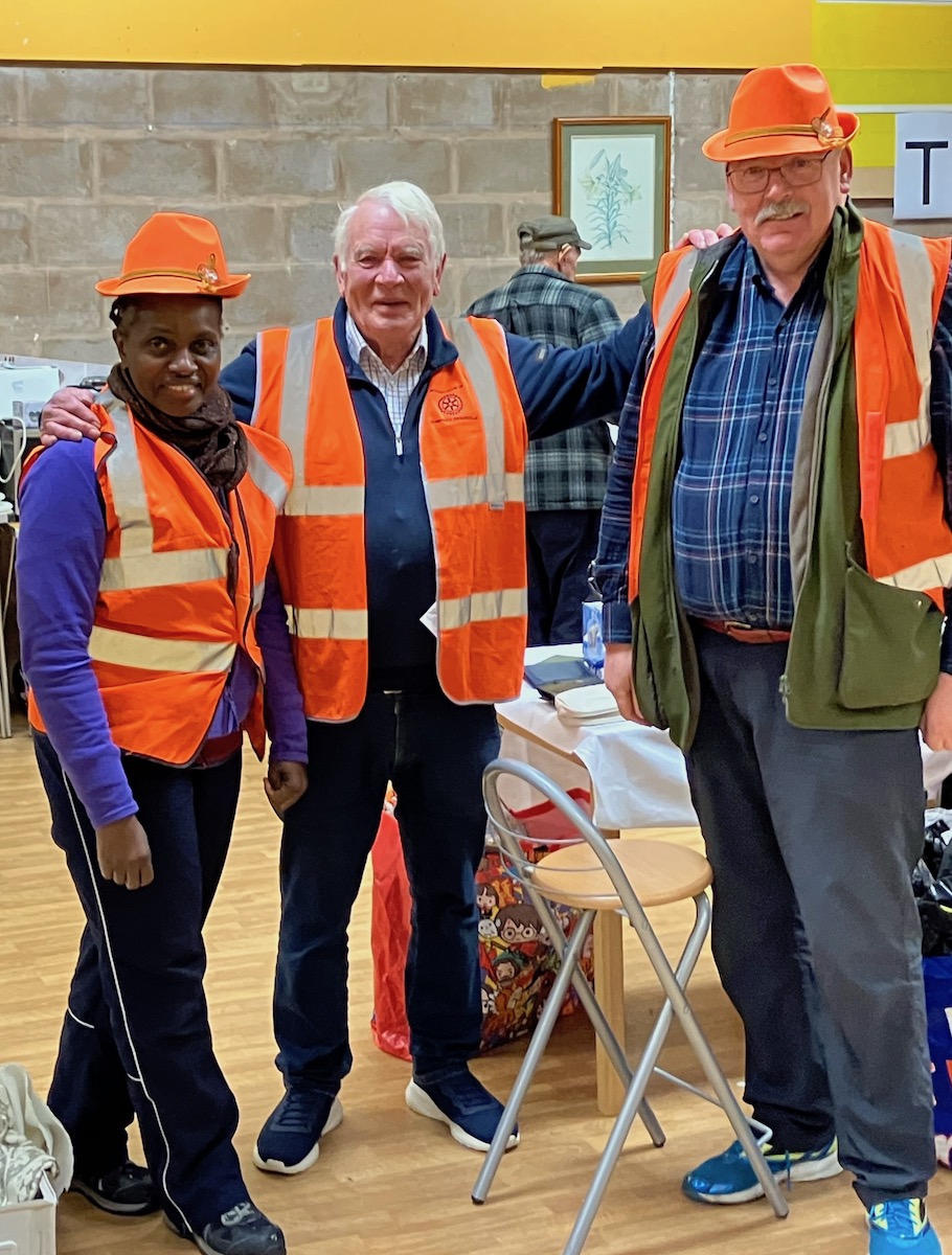 Dumfries Devorgilla Rotary Club (@dumfdevorgilla) on Twitter photo Devorgilla Rotary support the work carried out by Summerhill Community Centre and have recently donated £200 and also donation of homeware for households in need from our pop-up shop. #rotary <a href="/rotaryscotland/">Rotary in Scotland</a> Devorgilla Rotary support the work carried out by Summerhill Community Centre and have recently donated £200 and also donation of homeware for households in need from our pop-up shop. #rotary <a href="/rotaryscotland/">Rotary in Scotland</a>