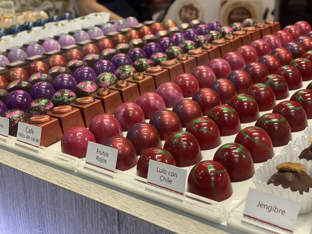 “Tus besitos son de chocolate” <a href="/PROFETASmusic/">PROFETAS</a> #Chocoshow2023