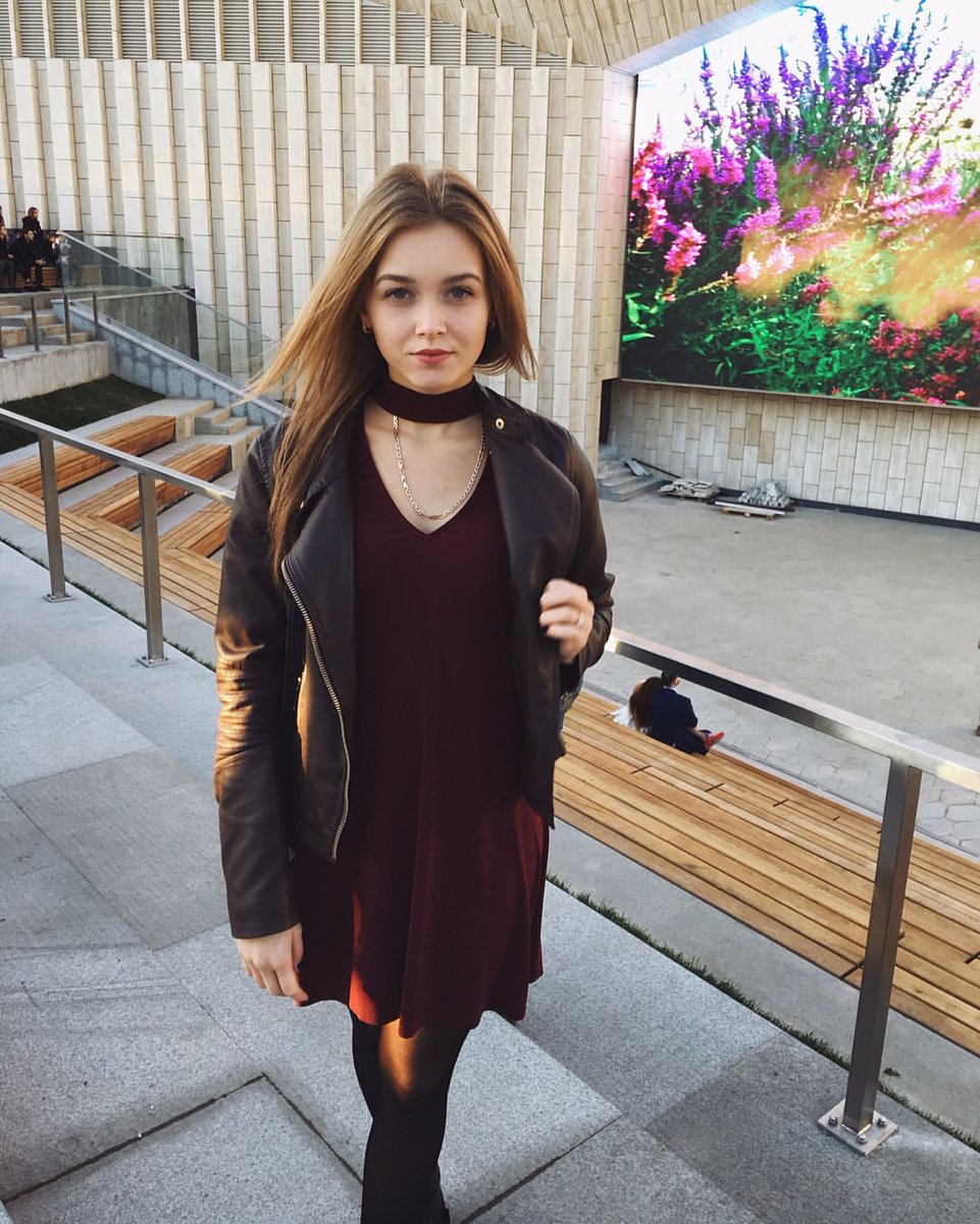 The weather is very cold today. It will snow soon