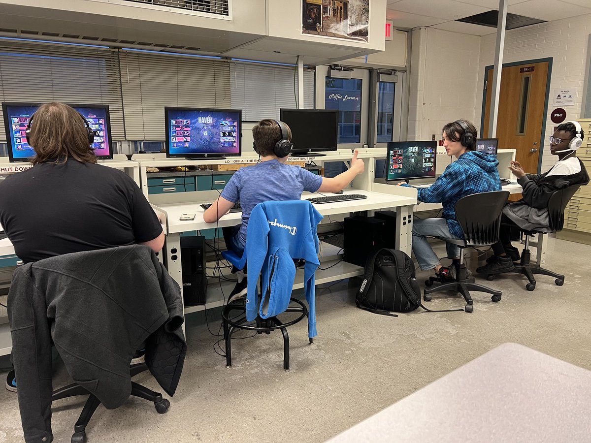 RickLapi's tweet image. Thankful to experience the thrill of our @PIEA_esports Valorant match in person!  Thanks @ConradWeiserHS for joining us.  Beyond the match, it was a chance for students to connect, compete, and create lasting memories. #mifflinsd @GovMifflinSD @GMSDAthletics @ZacharyReitnau1