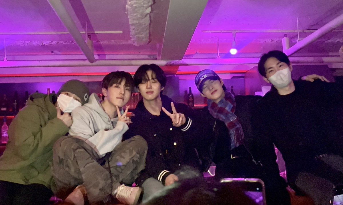 ptgluver's tweet photo. kino private session. changgu’s first ever solo concert. new self-composed songs from changgu x wooseok. honggu and 2ggu duet performances. hongseok and kino solo stages. jinho, hui and shinwon coming to support. freedom looks SO GOOD on pentagon my boys🫶🏻 https://t.co/uPcbLChT1i