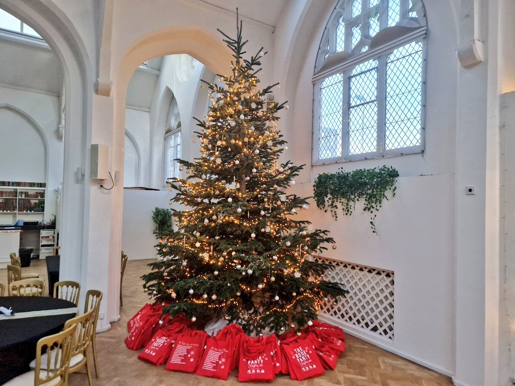 itsthebookparty's tweet photo. GOODIE BAGS ARE GETTING STUFFED AND THE PROOFS TABLE IS PILING HIGH! 🎁
Thanks to...
🎄#TheFellowshipOfPuzzlemakers @SamuelBurr @orionbooks
🎄 Tracy King @doubledayukbooks #LearningToThink
🎄 @IanMooreAuthor @farragobooks #DeathAndPapaNoel https://t.co/ue24hbg8xx