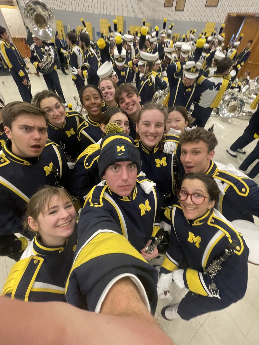 ZacharySchaefe7's tweet photo. #BIGHOUSELIVE https://t.co/S3gvHDdWHf