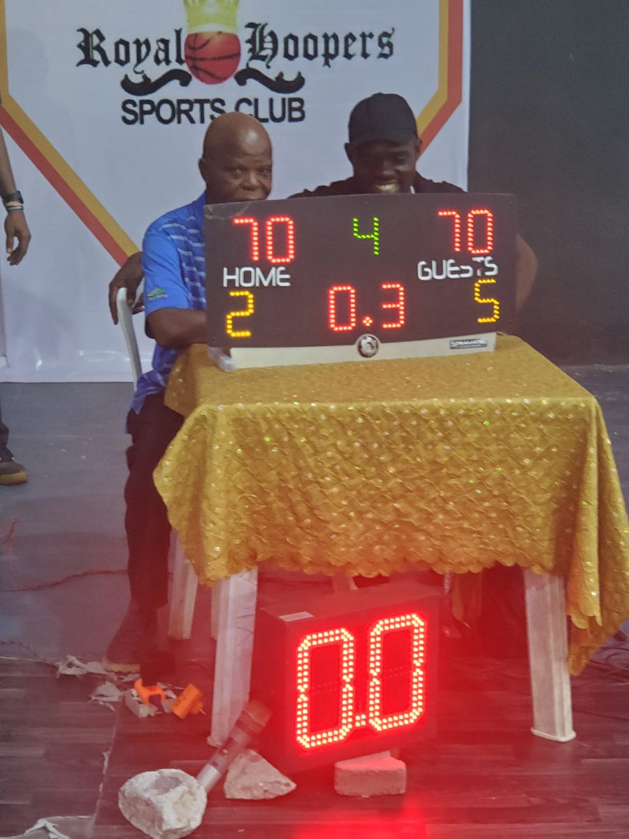 Hoops_n_read's tweet image. FT

Hoops n read 70-70Gboko City Chiefs 

#PBLFinalFour