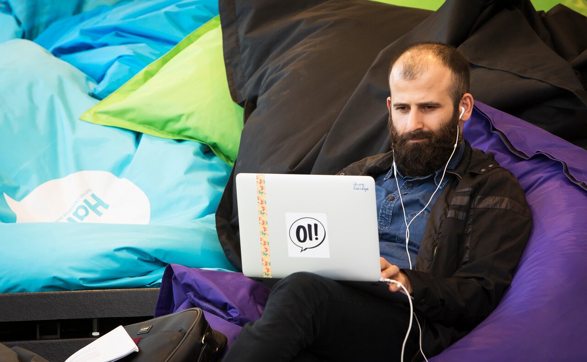 Gaat uw kind volgend jaar studeren? Op 27 november organiseren wij met de UvA een online oudervoorlichtingsavond, over o.a. toelatingseisen, inschrijfdeadlines en selectie.
Meld u nu aan:  bit.ly/3sOYGYe #hva #studiekeuze #voorlichtingsavond #hulpbijstudiekeuze