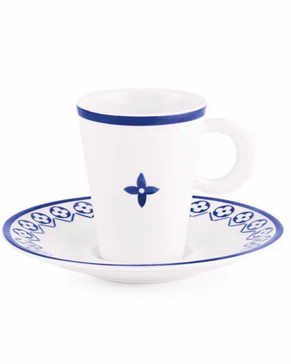 fubiz's tweet photo. @louisvuitton Drop their First Table-Wear Collection 🫖 ☕
#louisvuitton #lv #art #tablewear https://t.co/KvPAsp9Tb3