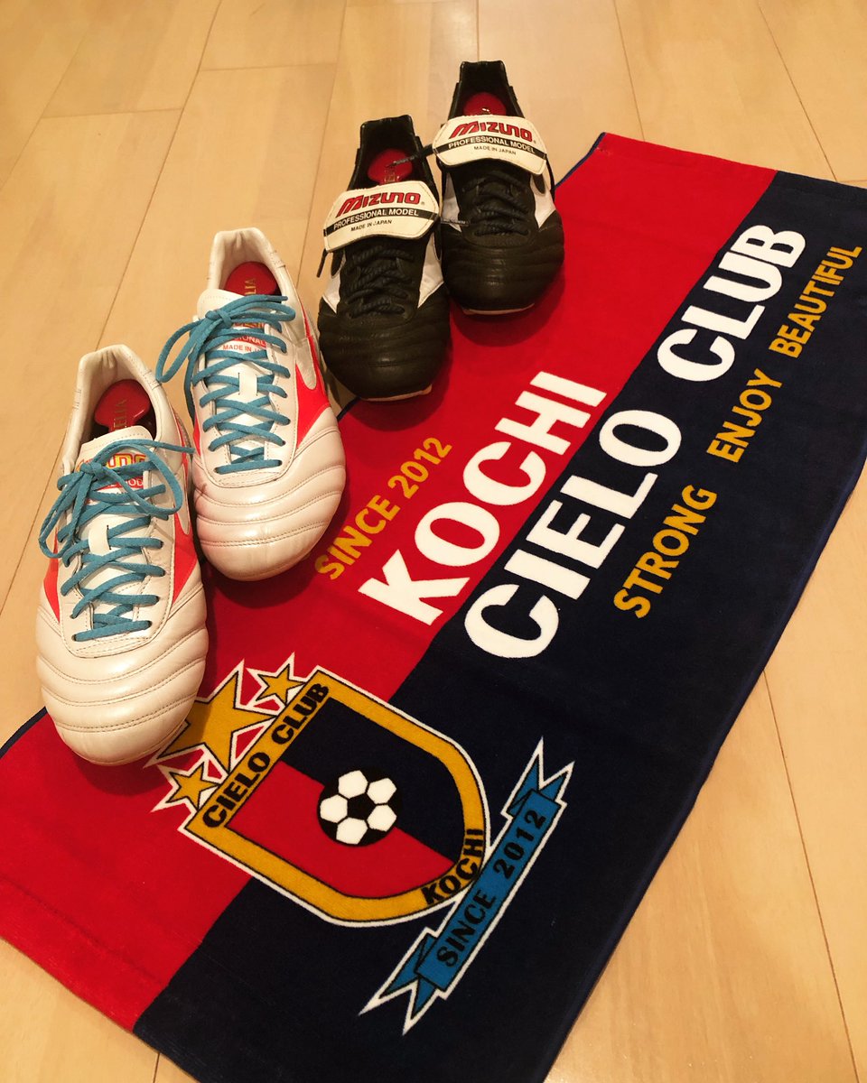 チームグッズができたぃう
#高知シエロクラブ　#高知シエロクラブtk #チームグッズ　#タオル　#サッカー　#フットサル　#モレリア2 #ミズノ