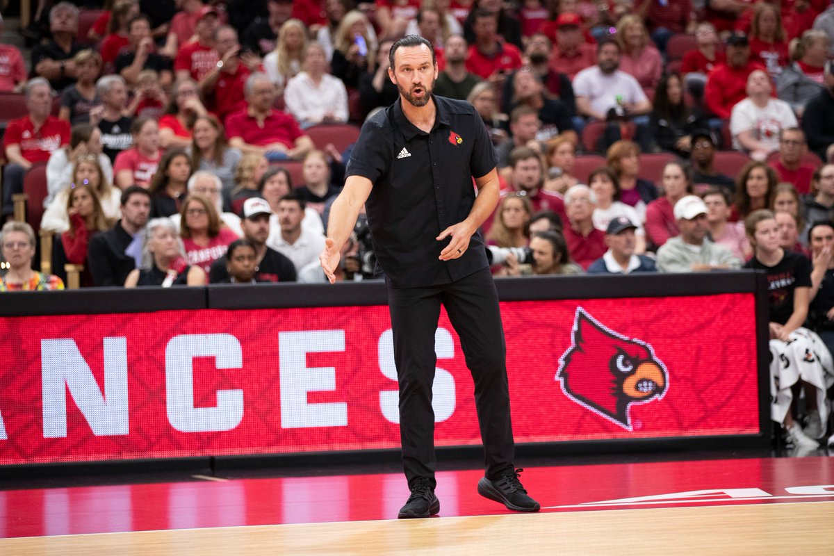 Louisville Volleyball tweet media