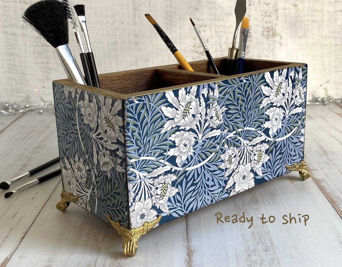 IuliiaArt's tweet image. Inspired by William Morris William Morris etsy.com/listing/159376…
#StrawberryThief

#Decorativebox