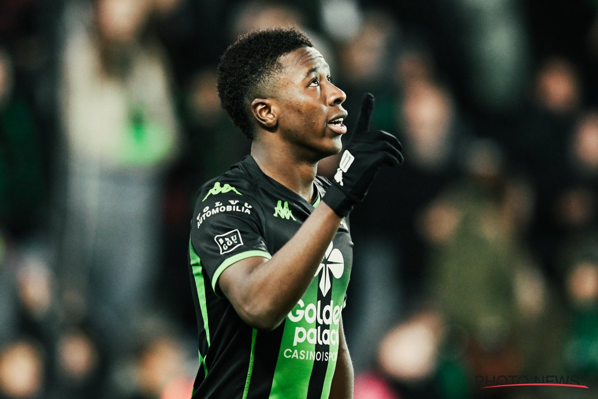 cercleofficial's tweet photo. That 𝐌𝐢𝐧𝐝𝐚 finish: 🤤

🟢⚫️ #CEREUP | 1⃣-0⃣ https://t.co/qISh8lBitP