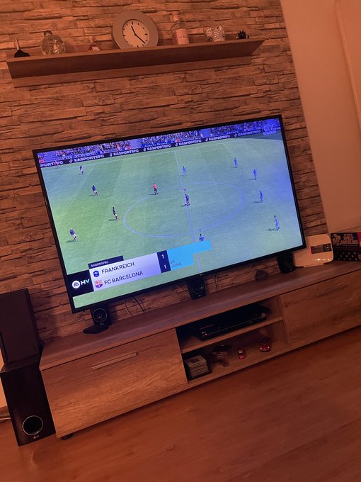 Do u want to play FIFA or coming to my casting ??? 🔻🔻🔻🔻🔻🔻🔻🔻🔻🔻  https://t.co/3BqnFZRtc5 https://t.co/<a href="/tag/spring"class="tags"><span>#spring</span></a>