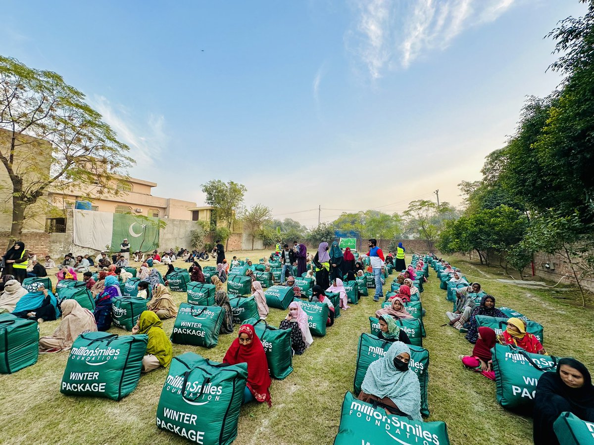 Winter is Upon us!
Let's Ease the Freeze with #MillionSmiles 

MSF is all set for its Winter Drive in Lahore, dedicated to distributing winter bags to 200 families, containing winter amenities like blankets, mattresses, pillows, gloves, caps, and more. 

Come & Join us ensuring…