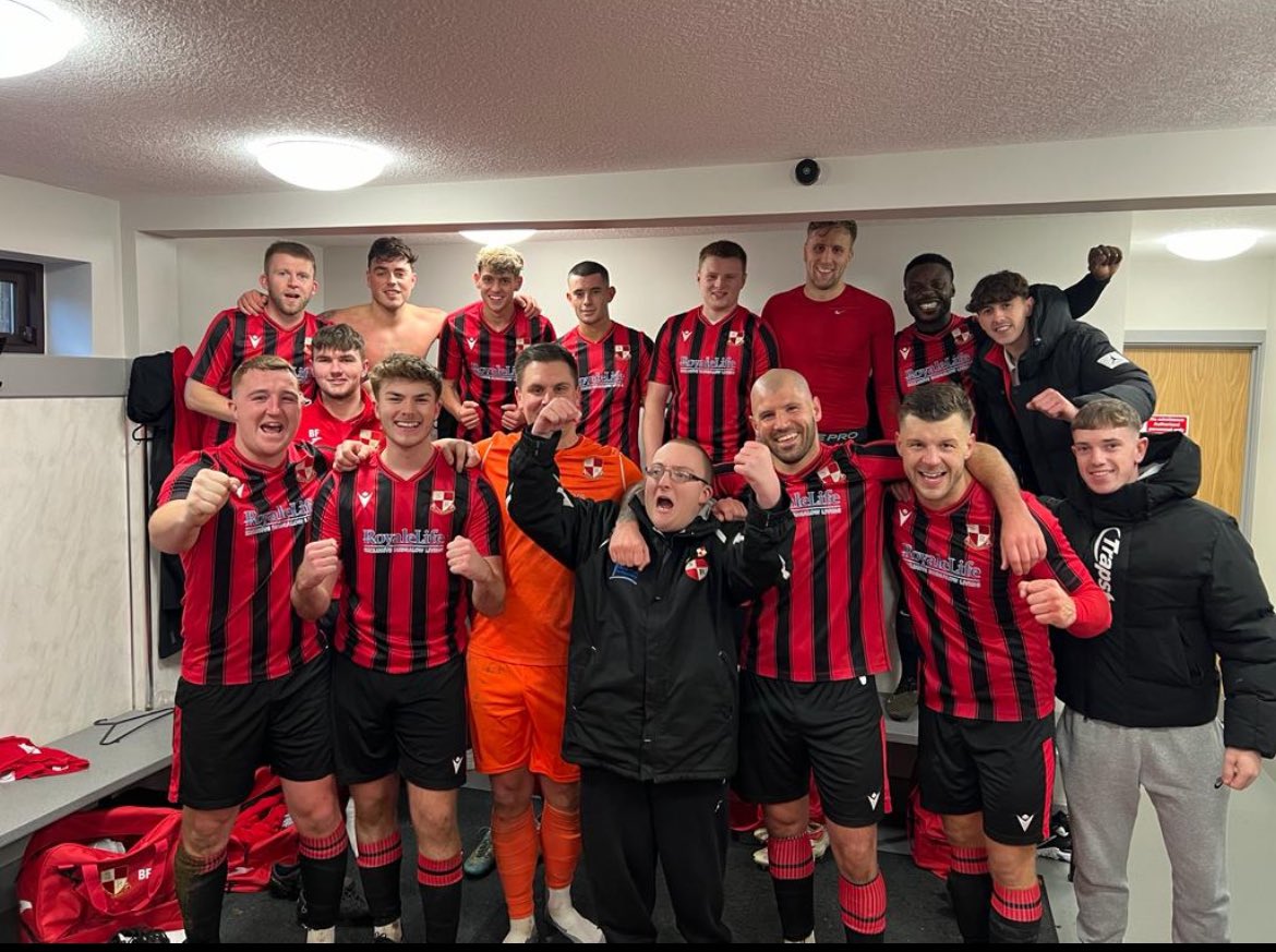 🔴⚫️RESULT!!🔴⚫️

Sileby 2-1 <a href="/fc_peterborough/">FC Peterborough</a> 

After being 1-0down after 85 mins, 2 late goals from Iain Blaikie turned the game around to send us through to the next round. 

We welcomed our number one fan Thomas to celebrate the win with us after the game.

<a href="/NPTNFootball/">NPTN FOOTBALL - Northamptonshire Football Podcast</a>