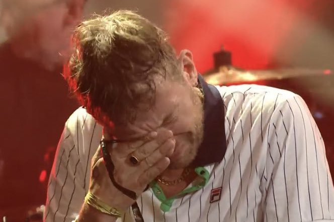 ashestomarss's tweet image. 