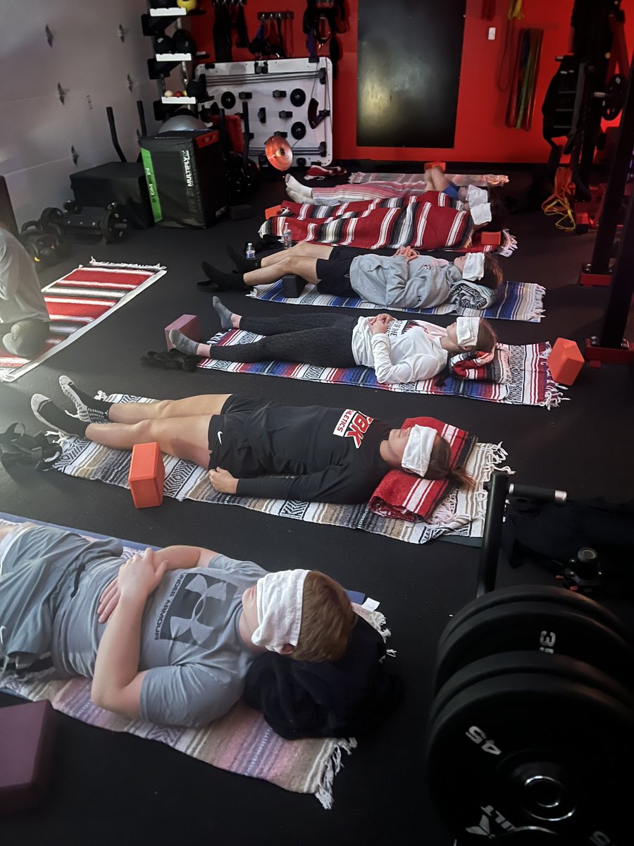 SAT morning YOGA at #TBKathletics🔥 Recovery is a vital part of the training plan for a serious athlete who trains ALL the time. Next up: nutrition and meal prep. It’s more than just Speed &amp; Strength…..#BKcrew❤️💯

Thank you YogaVitality (Laura)🙏🏻🤗