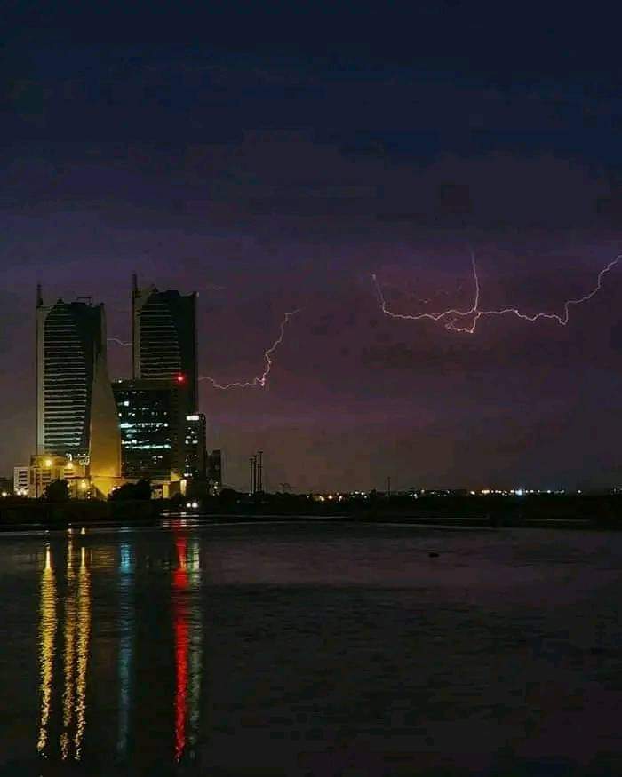 KARACHI ❤️
City of Light ⛈️☔
#rainyweather