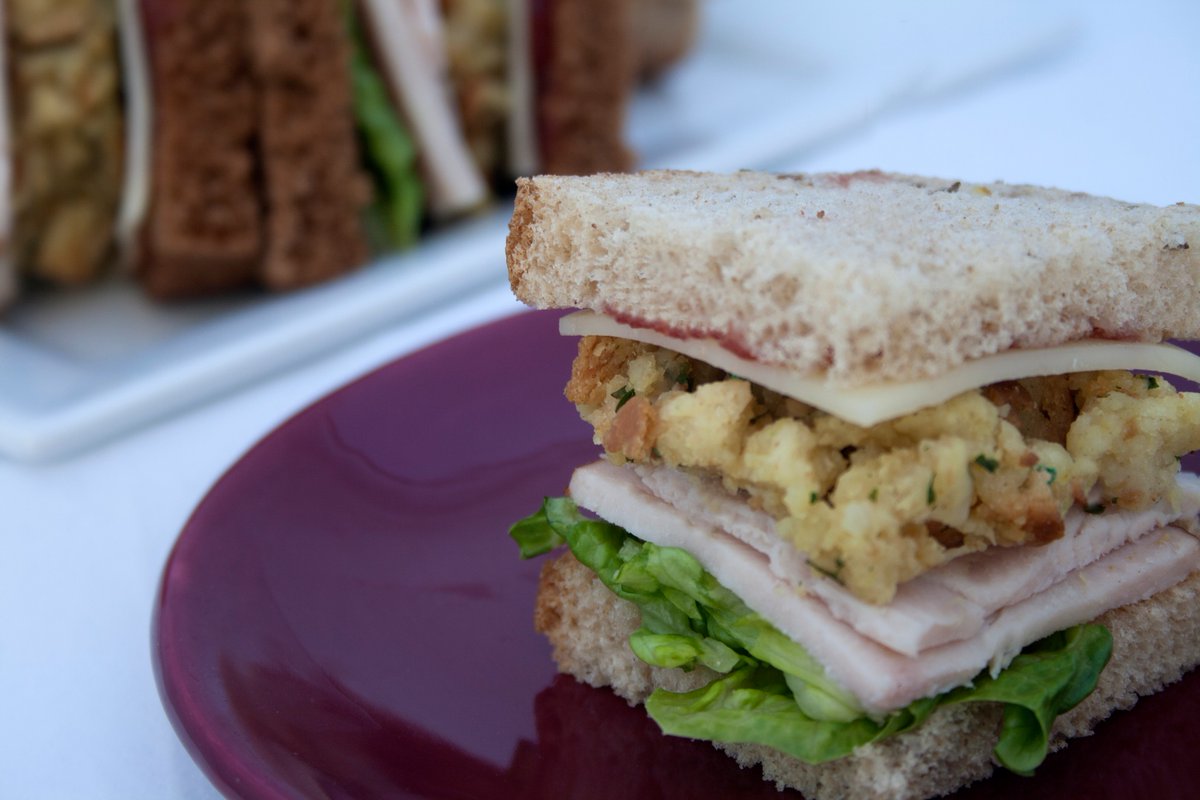 klostermanbread's tweet image. Still have turkey lurking in the fridge? 🦃

Keep the festivities going by serving up some #Thanksgiving Leftover Sandwiches for the whole family! #Recipes